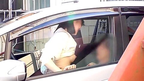 107tenc-002 A Young Couple Having Car Sex With A Univer