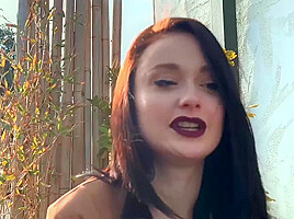 Alice, 28, unreserved seductress