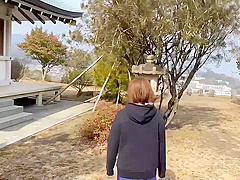 Amateur Japanese Babe Gets Fucked In The Backyard