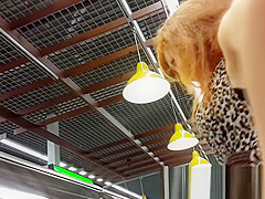 Amateur Upskirt With Redhead In Leopard Dress