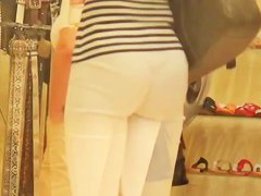 Amateur blonde street candid vid