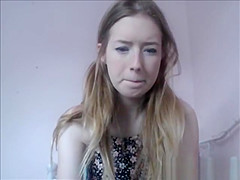 Amateur hairy girl play with vibrator