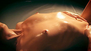 Ariel Anderssen Oily Feet