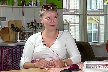 Azubi Aus Dusseldorf Masturbiert Leidenschaftlich Vor Kamera