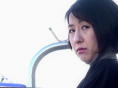 B3G2602-A widowed mature woman who is immediately fucked at the entrance by a middle-aged man