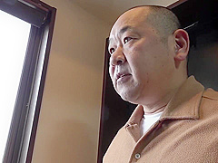 B3G2602-A widowed mature woman who is immediately fucked at the entrance by a middle-aged man