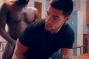 Bbc Hunk Drills Aspen Bareback After Rimming With Devin Trez