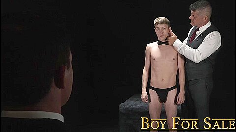 BoysForSale Noah White bends over for top buyer in DILF orgy