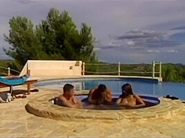 Brunette Hottie Gets Hardcore Threesome In The Pool