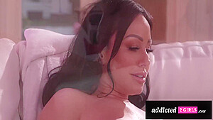 Brunette Makes Hot Blonde Squirt Like Can! Must See 12 Min With Jennifer White And Anna Claire Clouds