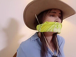 Cowgirls Grabbed