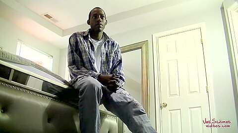 Curious Black Guy Silk Gets Sucked - Silk & Joe
