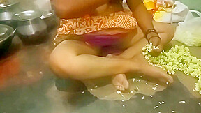 Desi Aunty Flower Sex In Home