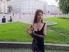 Dolls Cult - Extreme Flashing In Vienna 9 Min
