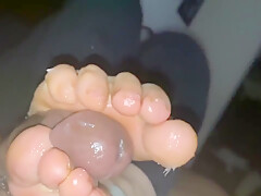 Ending 2019 With A Footjob Or 2