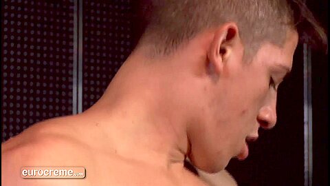 Eurocreme com - Young and handsome guys