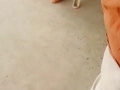 FLASHING SHE FLASH LEGS & I FLASH BULGE