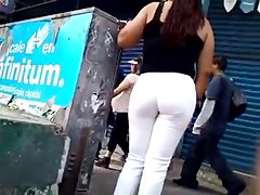 GREAT ASS ON THE STREET!!!