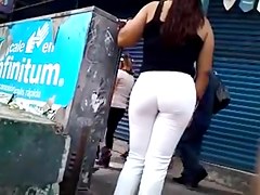 GREAT ASS ON THE STREET!!!