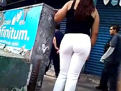 GREAT ASS ON THE STREET!!!