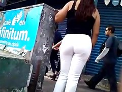 GREAT ASS ON THE STREET!!!