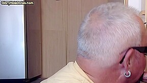 Gloryhole gaydaddy blows cock in homemade closeup at home
