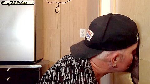 Gloryhole gaydaddy sucks BFs cock in homemade private video