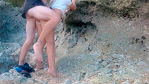 Helloelly - Hot And Hard Sex On The Beach With Amazing Bigassed Babe