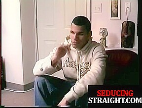 Hung straight jock dick blown by DILF in amateur duo