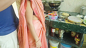Jawan Khubsurat Bhabhi Ko Kichen Me Choda - Mumbai Ashu