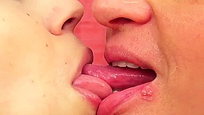 Kissing and real orgasm (Isis Figueiredo and Barbara Costa)