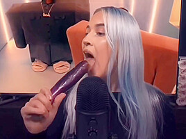 Lael Hansen - Lollipop Blowjob