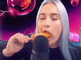 Lael Hansen - Lollipop Blowjob