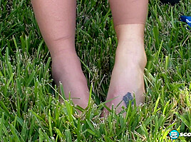 Legs-A-Poppin'