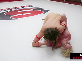 Lez wrestling loser with big boobs sucks winner strapon