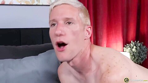 Max Romano Sensual Kissing Porn
