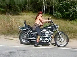 Milena No Gass on Bike