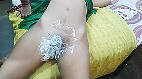 Neha Ne Apni Chut Ki Bal Hairs Saf Karai -yourneha22