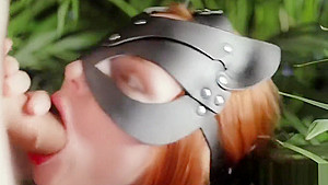 ORAL CREAMPIE IN NIGHT JUNGLE Little thirsty cat found her sweet cum-meal)