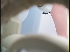 Porno of a Skinny white lady filmed taking a clear piss by