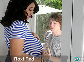 Roxi and the peeper