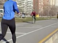 Running in the street amateur babe is shaking her candid ass 01t