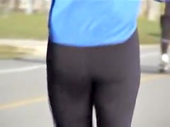 Running in the street amateur babe is shaking her candid ass 01t
