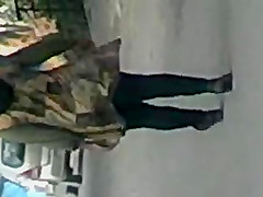 Sexy Hyd MILF big booty shake walk!