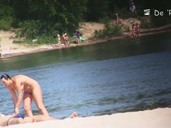 Skinny teens 18+ and busty mature babes at nudist beach