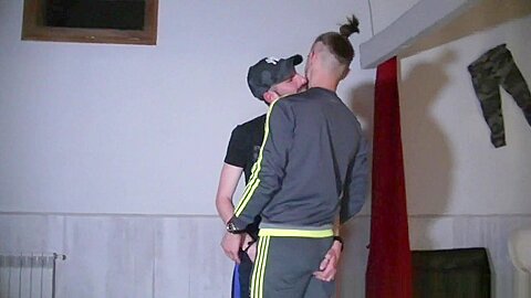 Straigt hole fucked bareback by his friend - FrenchHolesCreampied