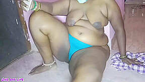 Tamil Girl Talks Obscenities Through Video Call And Fucks