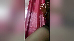 Today Exclusive- Sexy Bhabhi Showing Her Boobs
