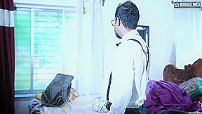 Today Exclusive-dekho Dekho Kaise Machchhi Bechne Aai Machchhiwali Khud Bik Gai Chodne Ke Liye