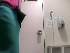 Video compilation of asiatic women peeing
